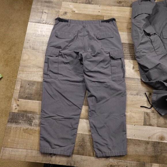 Tru-Spec Tactical Cargo Pants - Gray - Size Large Short Lot of 2 (2 pairs) - Picture 9 of 12